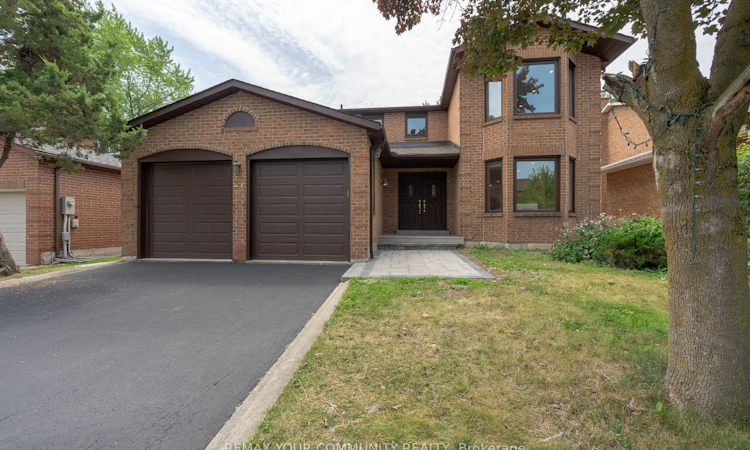 27 Houseman Crescent