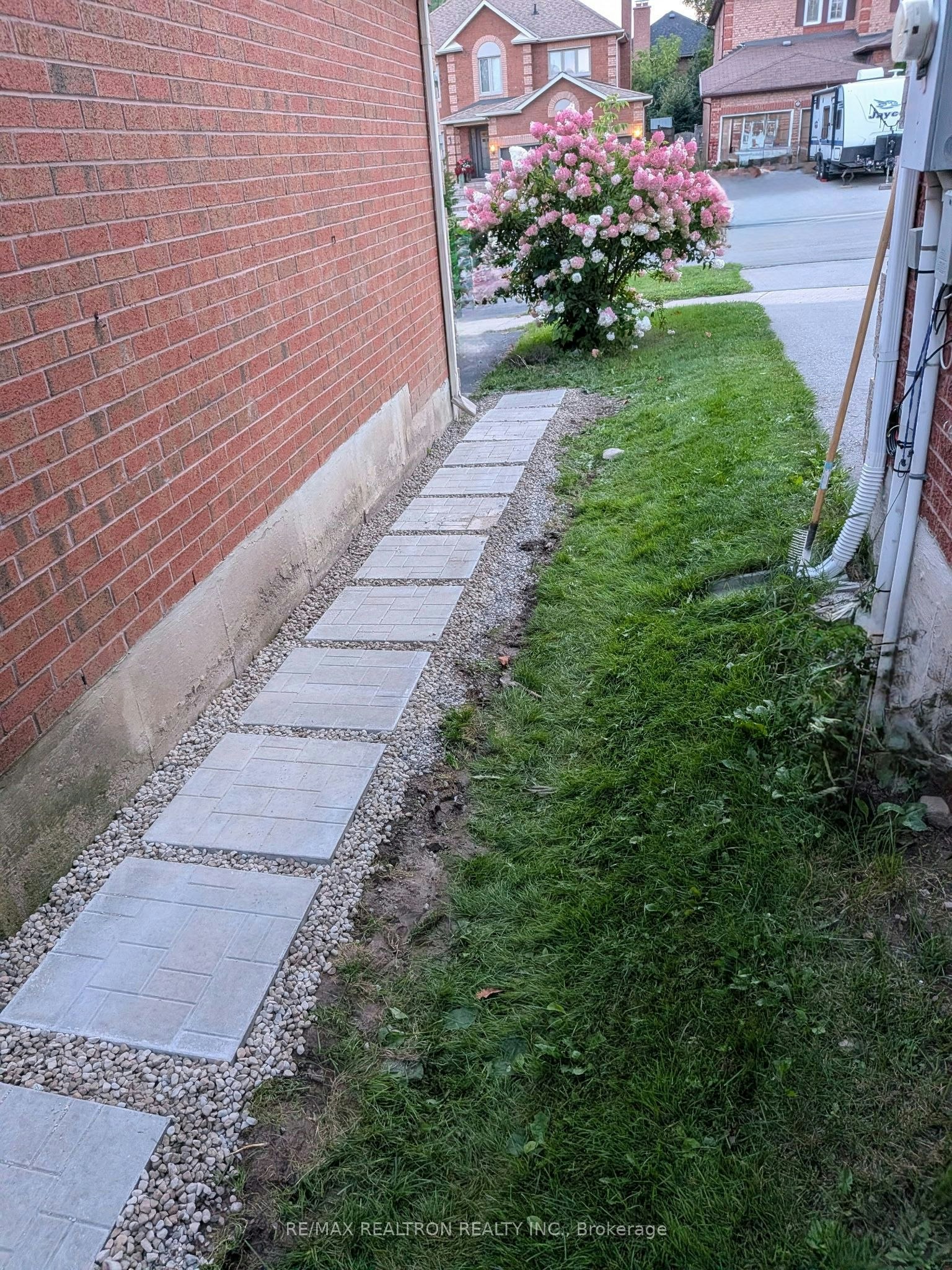 95 Tulip Street, Georgina, ON, L4P 1C6 - 12