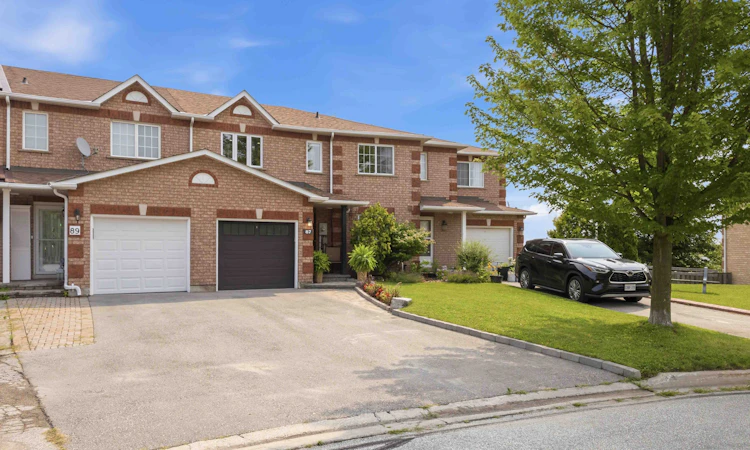 87 Lancaster Court