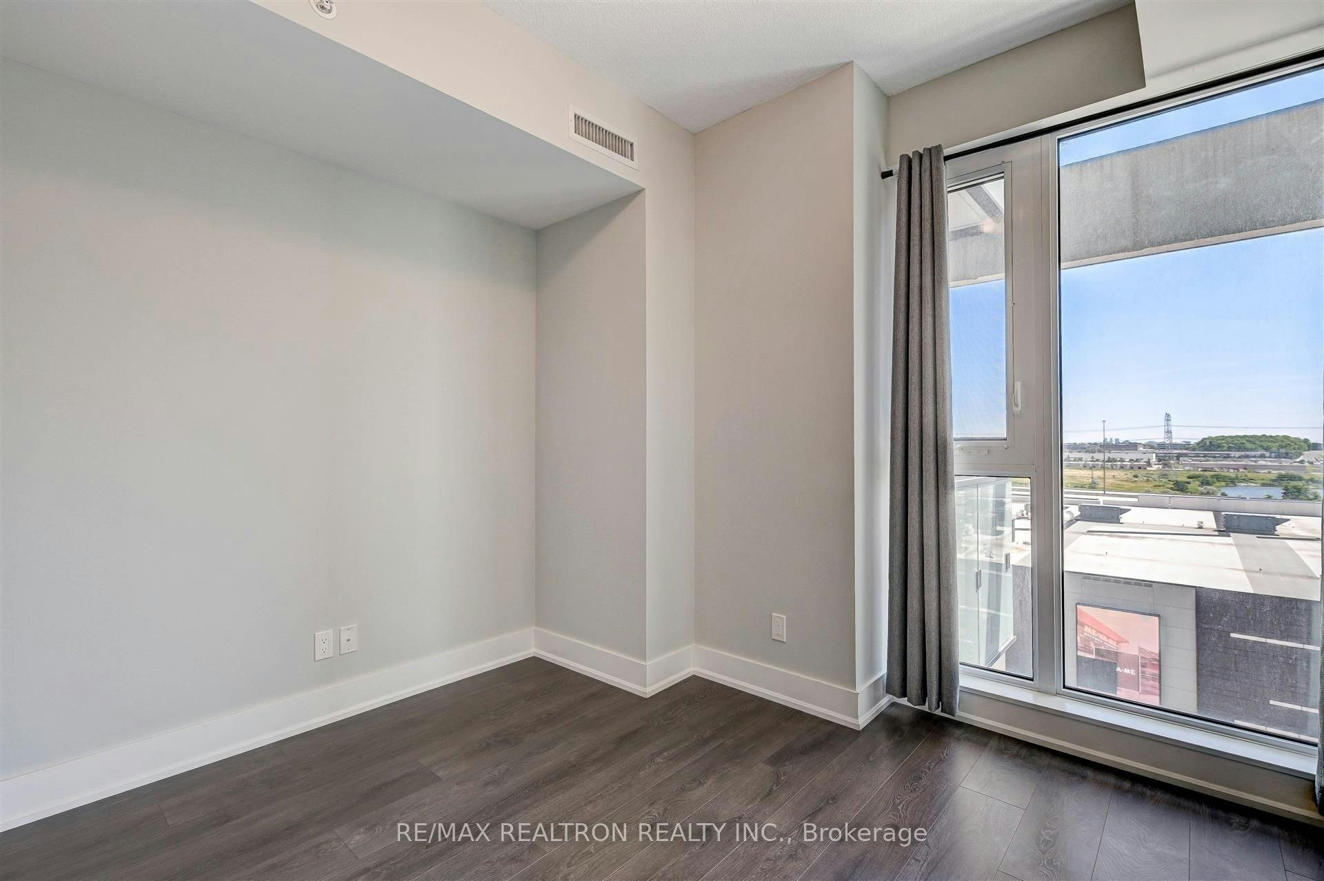 809-180 Enterprise Boulevard, Markham, ON, L6G 0G4 - 17