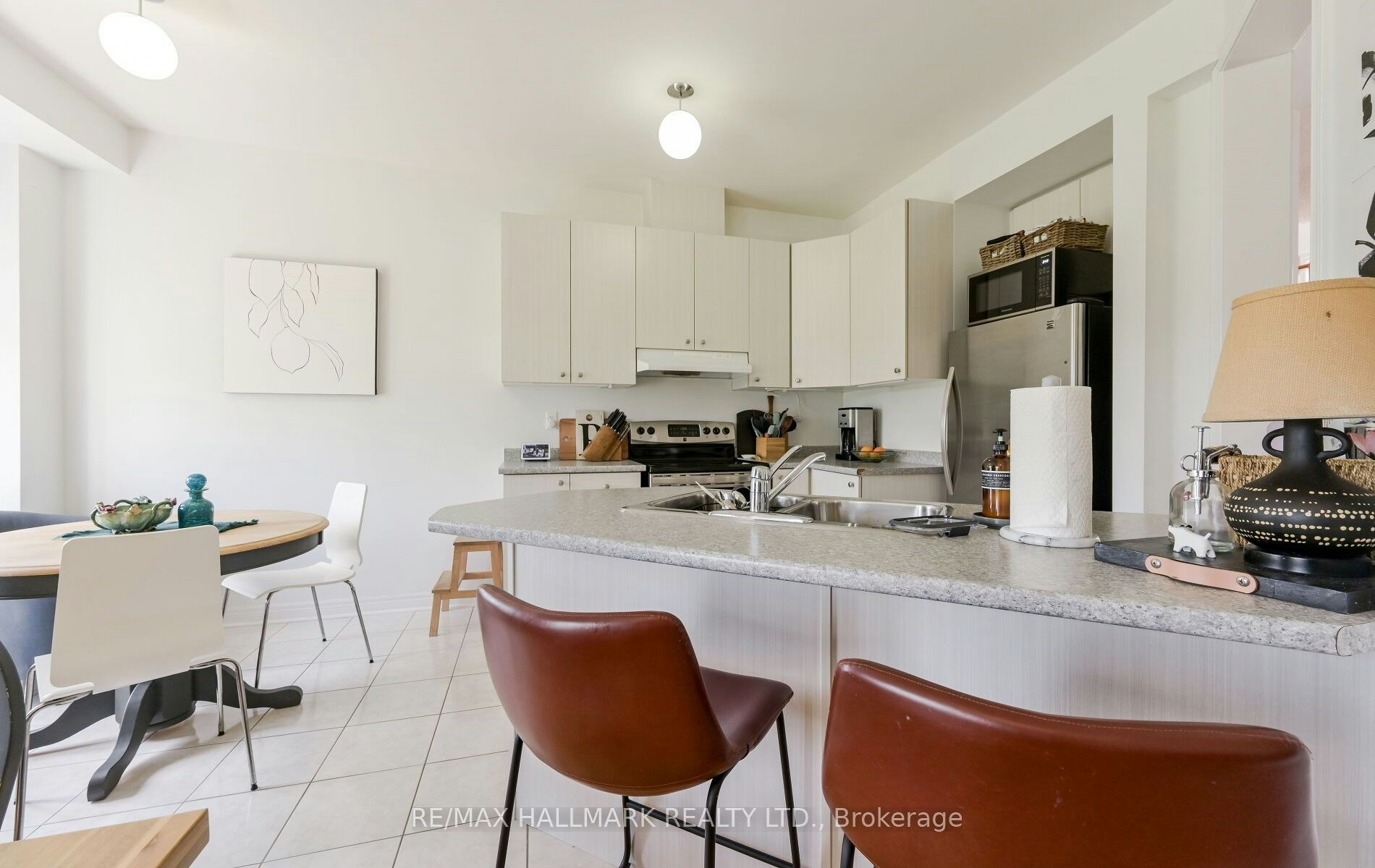87-15 Old Colony Road, Richmond Hill, ON, L4E 4L5 - 17