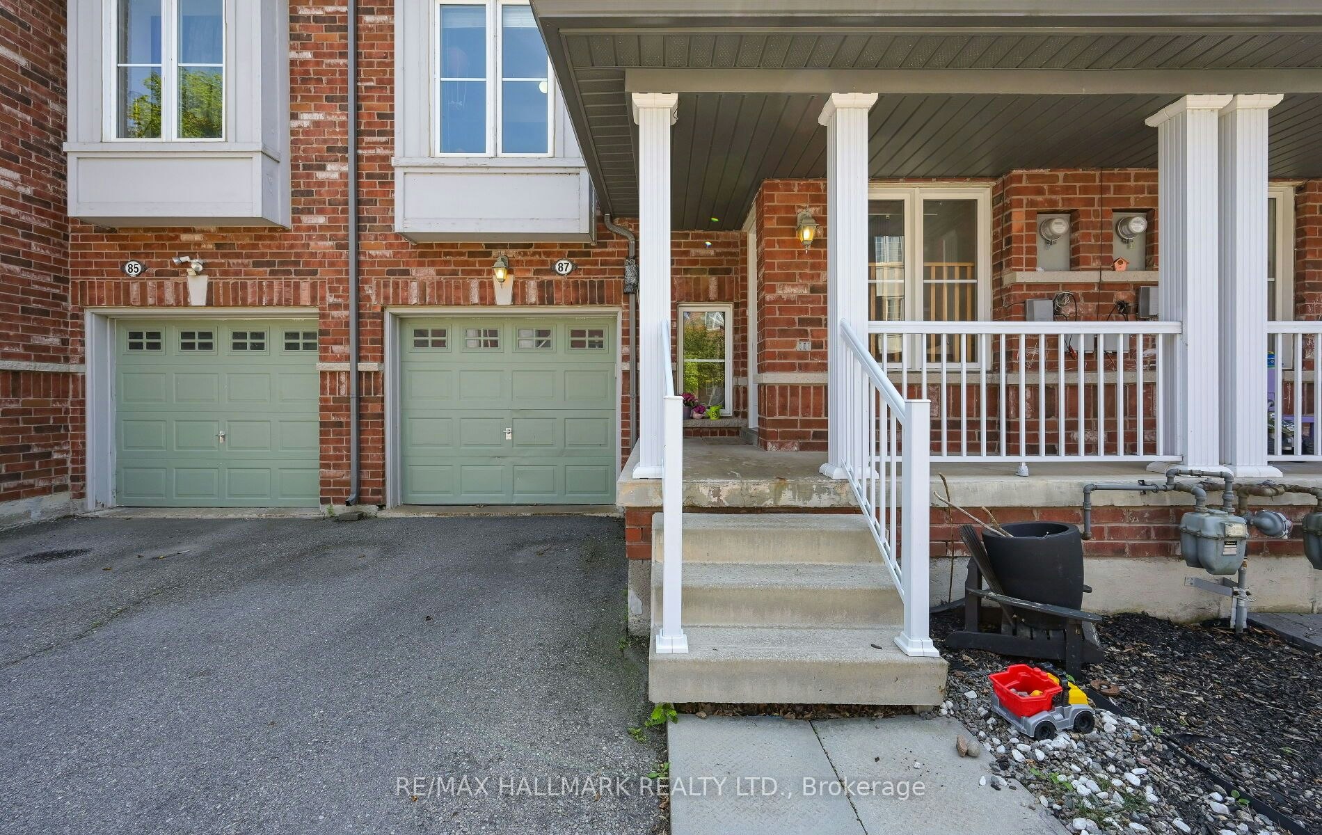 87-15 Old Colony Road, Richmond Hill, ON, L4E 4L5 - 2