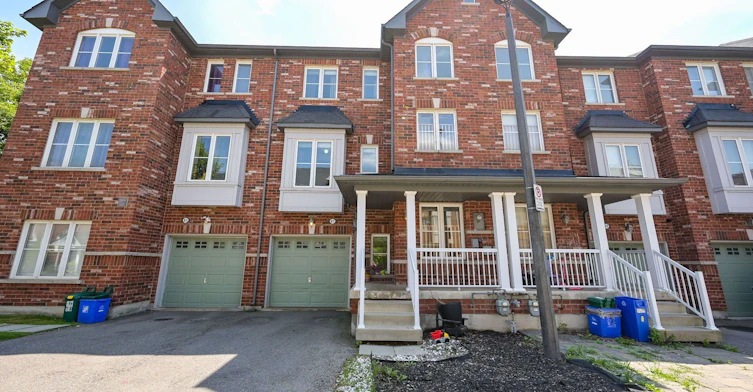 87-15 Old Colony Road, Richmond Hill, ON, L4E 4L5