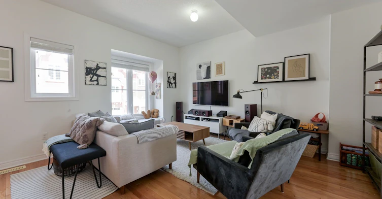 87-15 Old Colony Road, Richmond Hill, ON, L4E 4L5 - 7