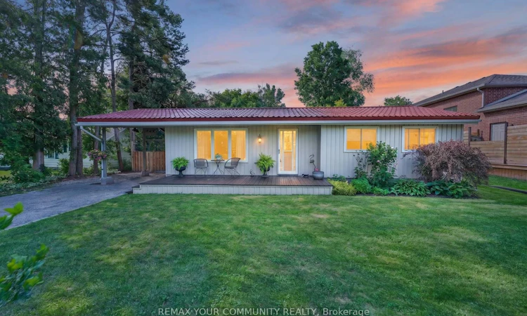 943 Blackwoods Avenue