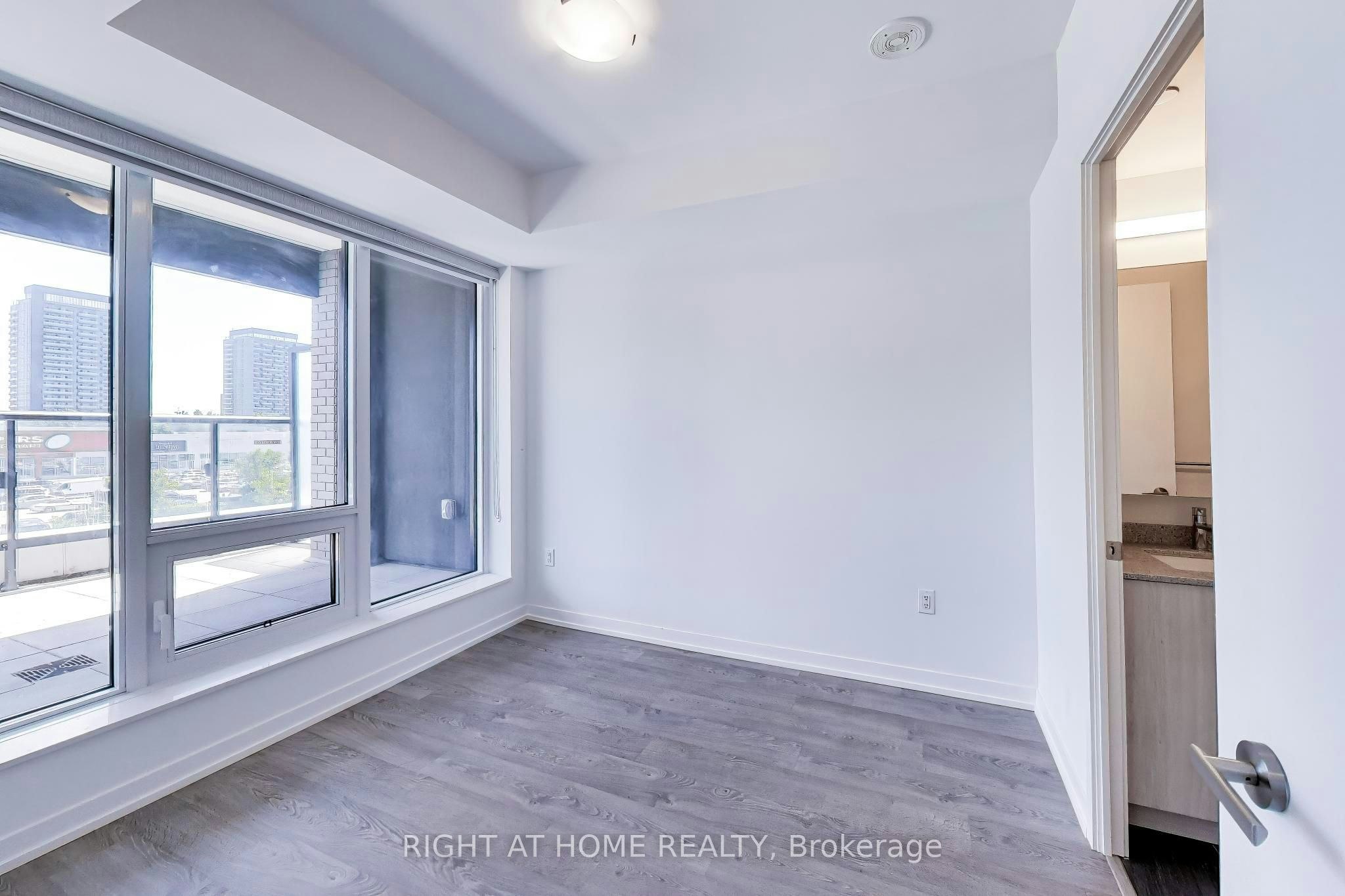 208E-8868 Yonge Street, Richmond Hill, ON, L4C 0T4 - 22