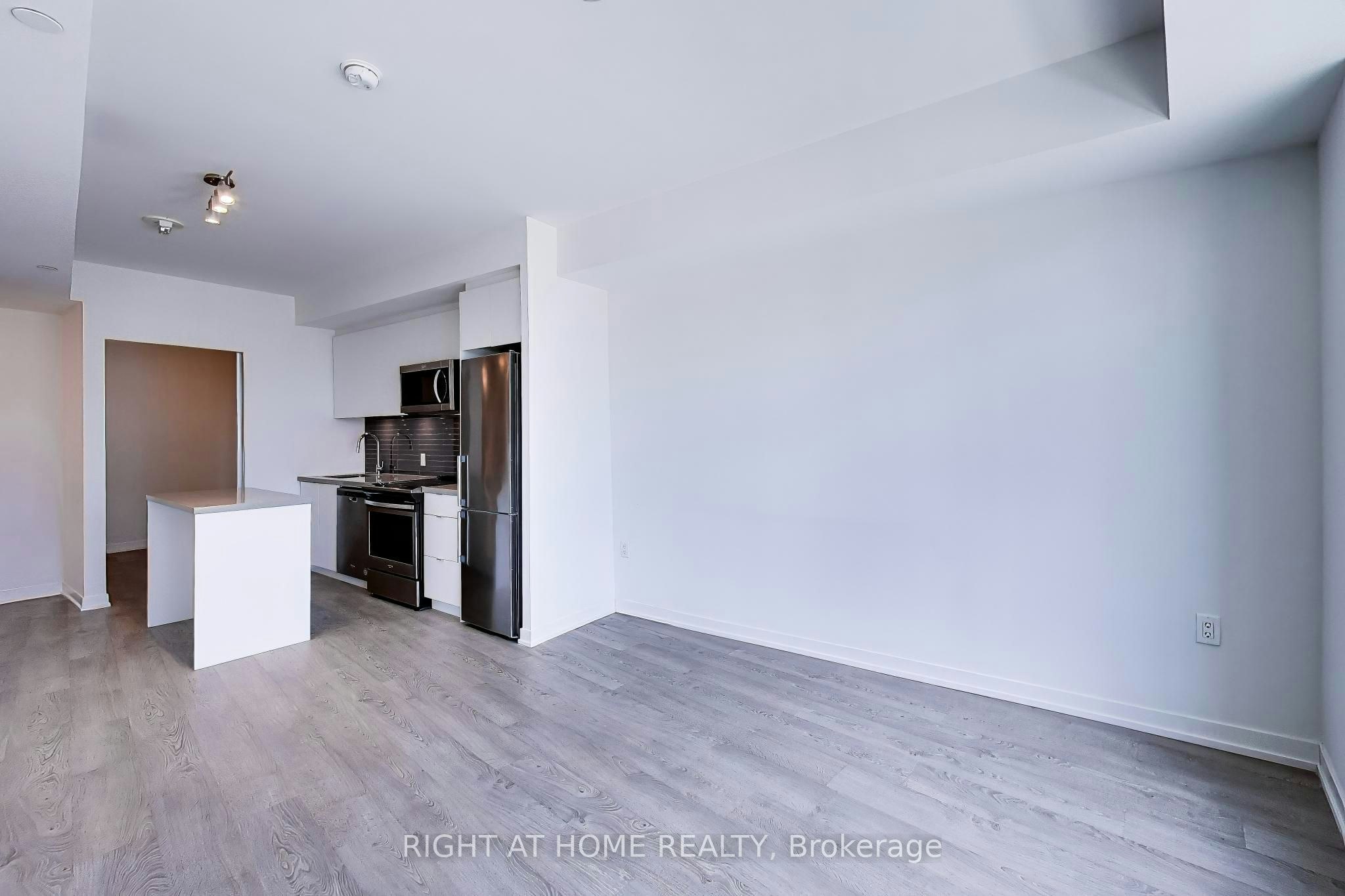 208E-8868 Yonge Street, Richmond Hill, ON, L4C 0T4 - 14