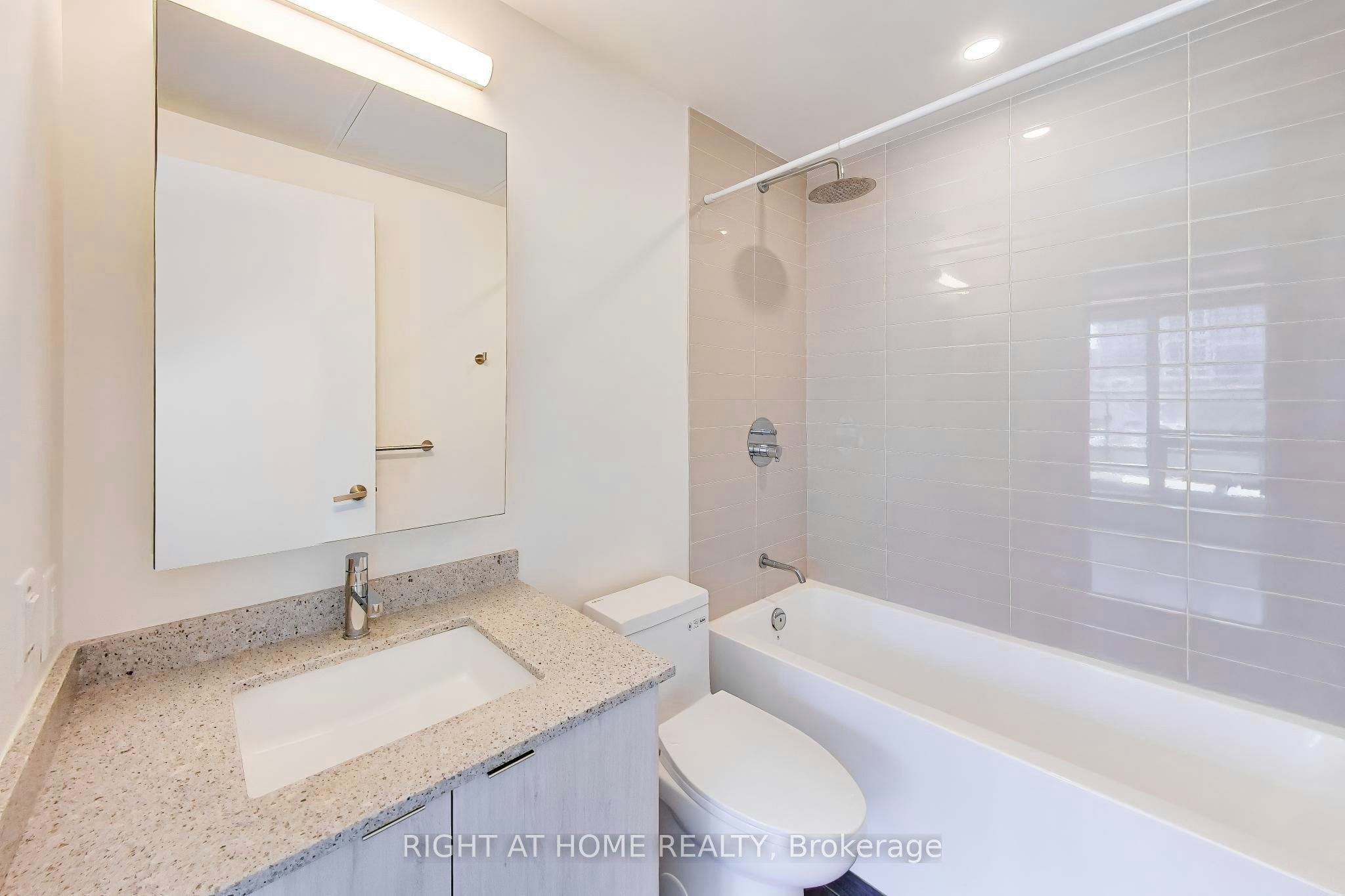 208E-8868 Yonge Street, Richmond Hill, ON, L4C 0T4 - 25