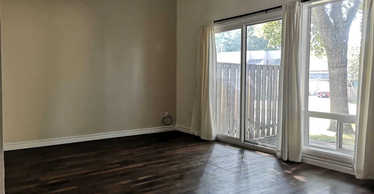 29 New Port Way, Markham, ON, L3T 5G3 - 4