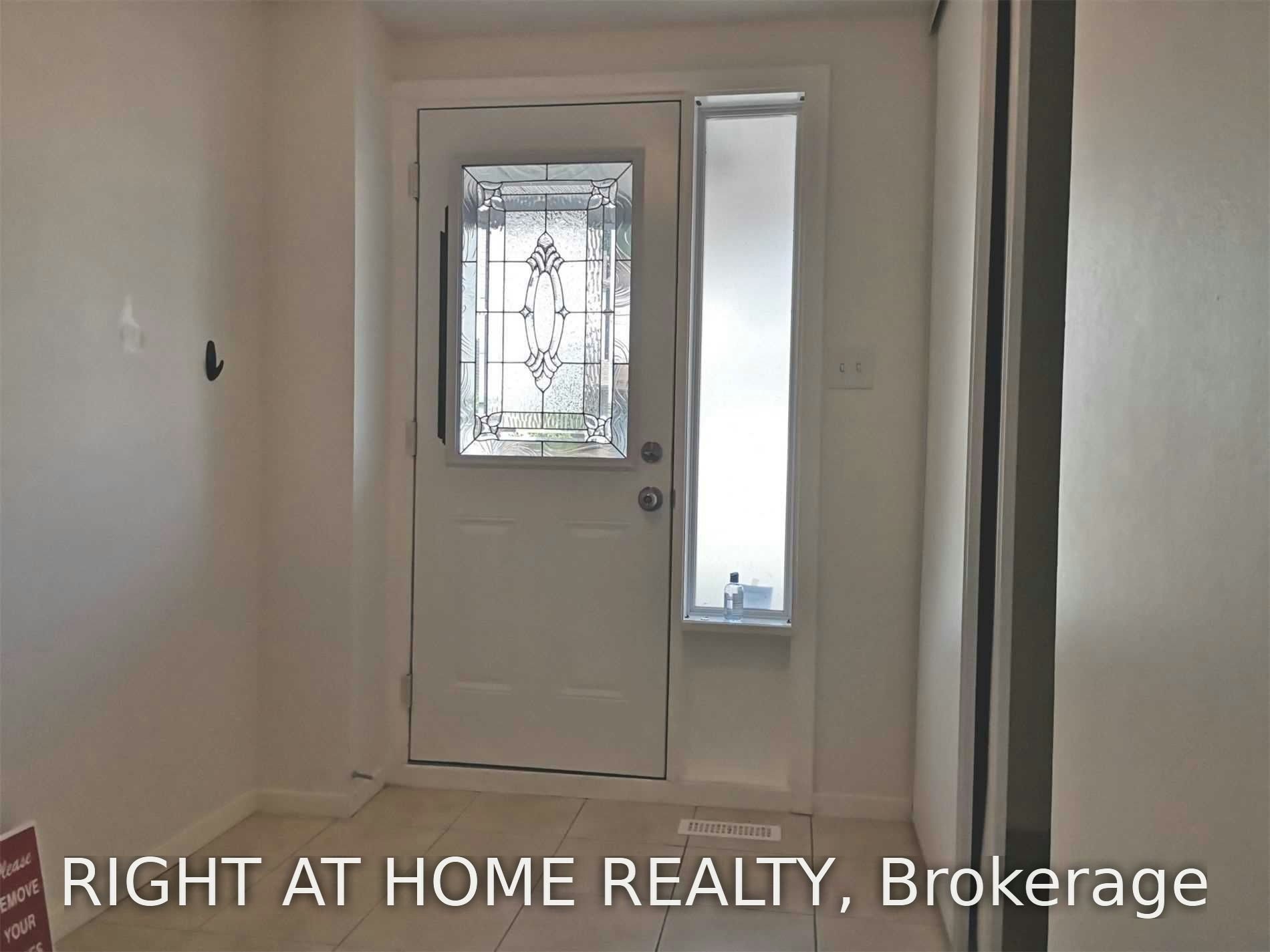 29 New Port Way, Markham, ON, L3T 5G3 - 3