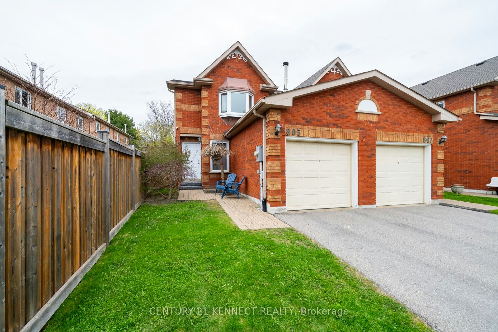 805 Playter Crescent, Newmarket, ON, L3X 1W7