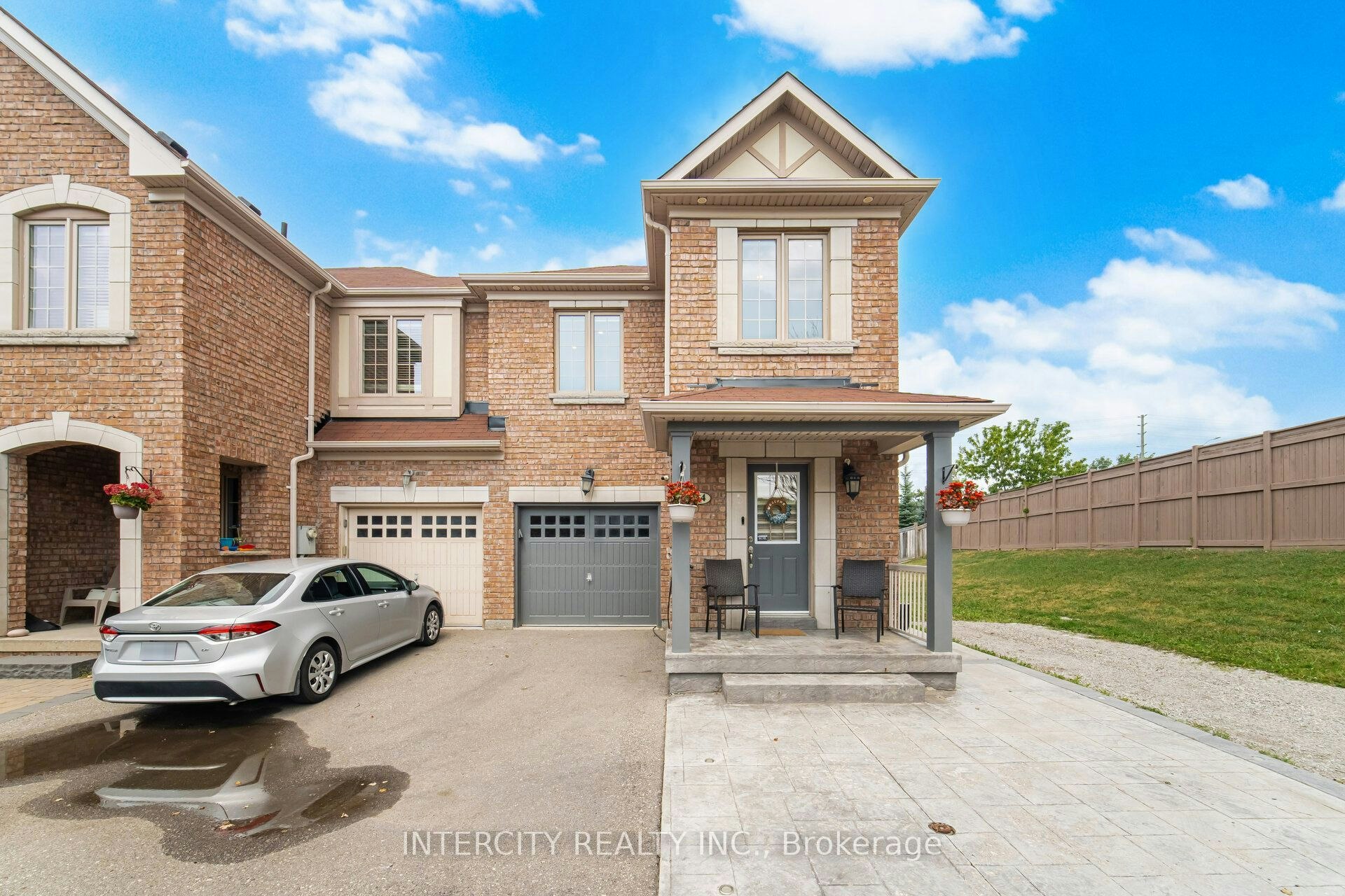 64 Coranto Way, Vaughan, ON, L4H 3L9