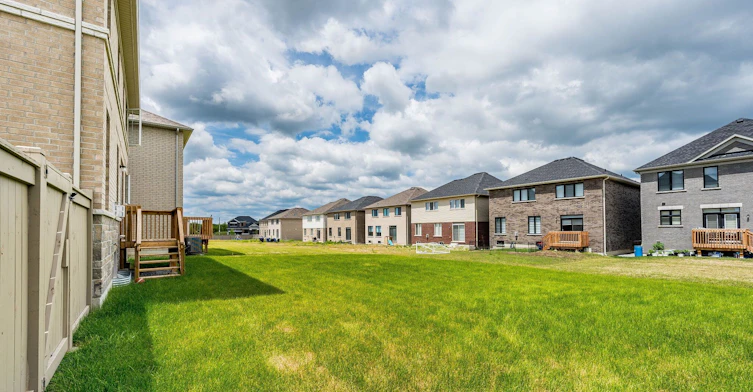 2 Hawthorns Gardens, Adjala-Tosorontio, ON, L0G 1W0 - 46
