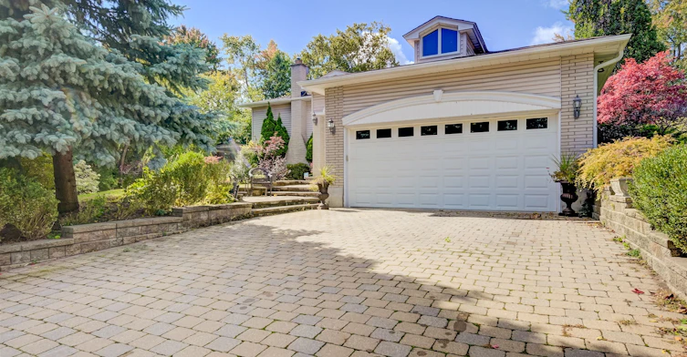 171 Krieghoff Avenue, Markham, ON, L3R 1W2 - 2