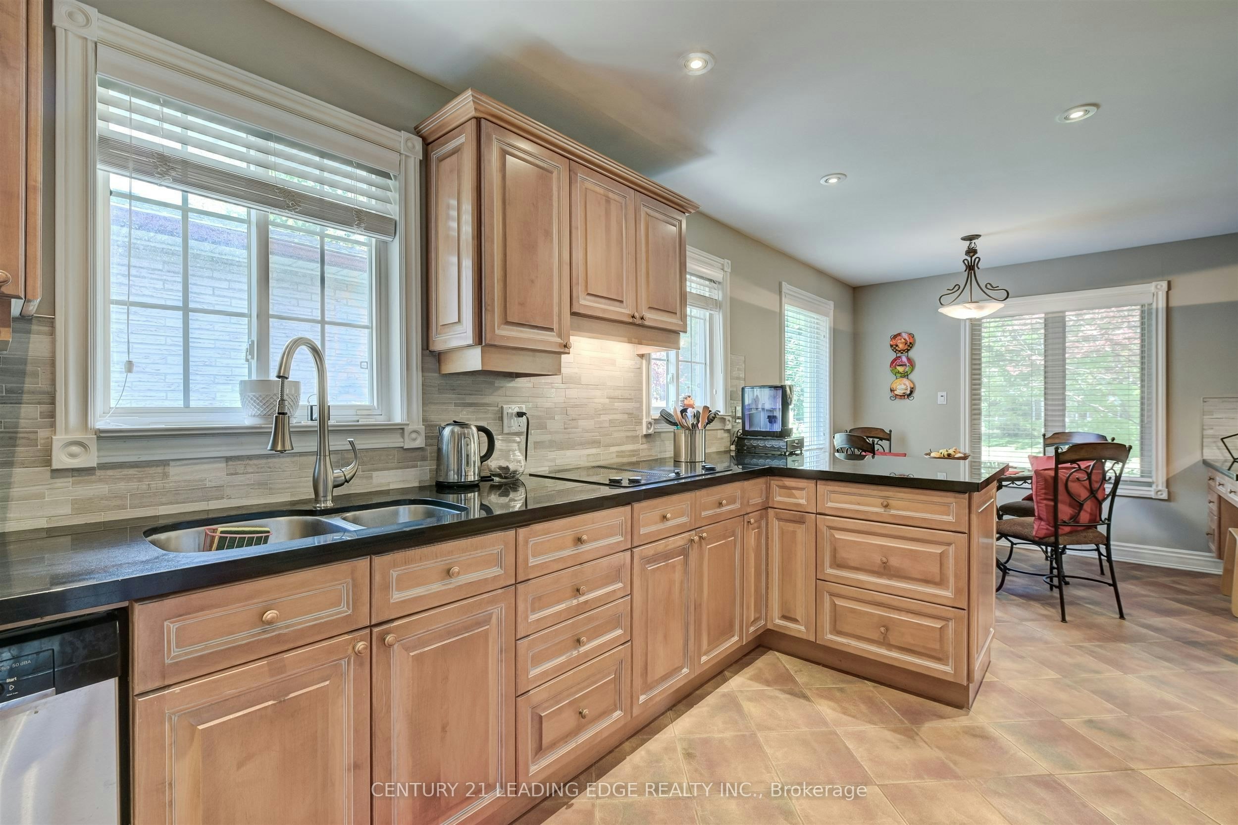 171 Krieghoff Avenue, Markham, ON, L3R 1W2 - 13