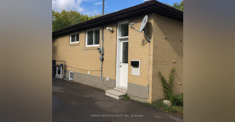 Bsmt-260 Axminster Drive, Richmond Hill, ON, L4C 2W1 - 2