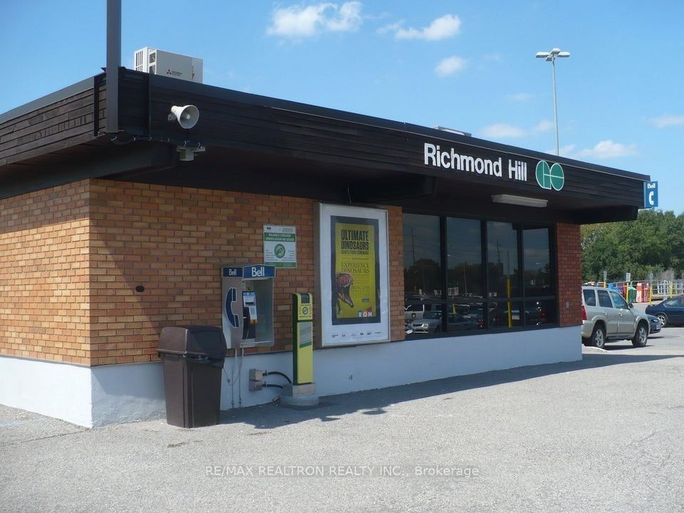 Bsmt-260 Axminster Drive, Richmond Hill, ON, L4C 2W1 - 9