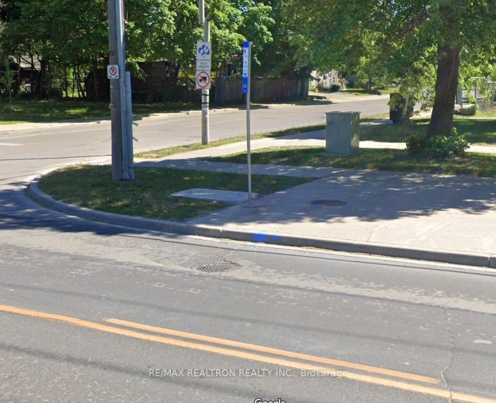 Bsmt-260 Axminster Drive, Richmond Hill, ON, L4C 2W1 - 10