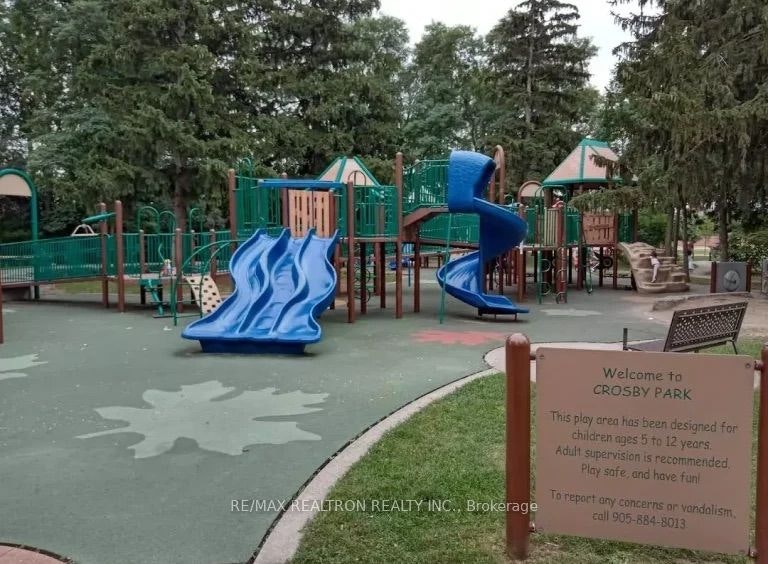 Bsmt-260 Axminster Drive, Richmond Hill, ON, L4C 2W1 - 12