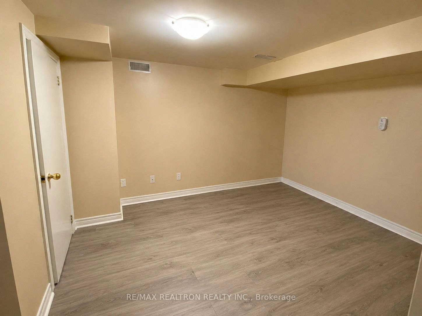 Bsmt-260 Axminster Drive, Richmond Hill, ON, L4C 2W1 - 4