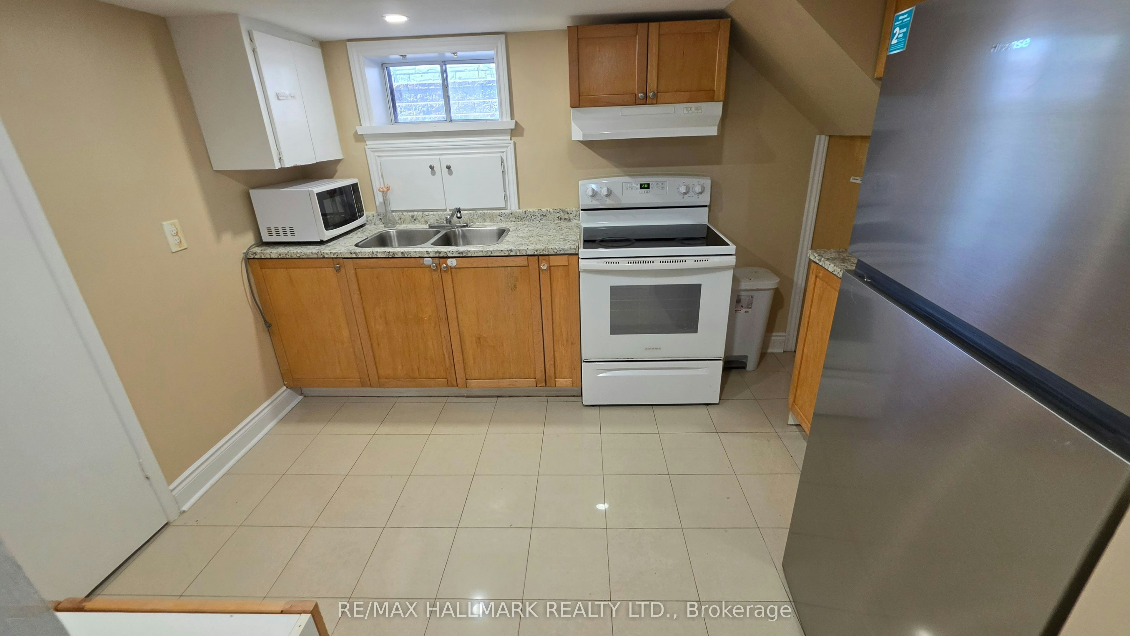 Lower Level-187 Septonne Avenue, Newmarket, ON, L3Y 2W5 - 10