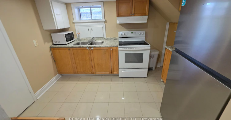Lower Level-187 Septonne Avenue, Newmarket, ON, L3Y 2W5 - 10