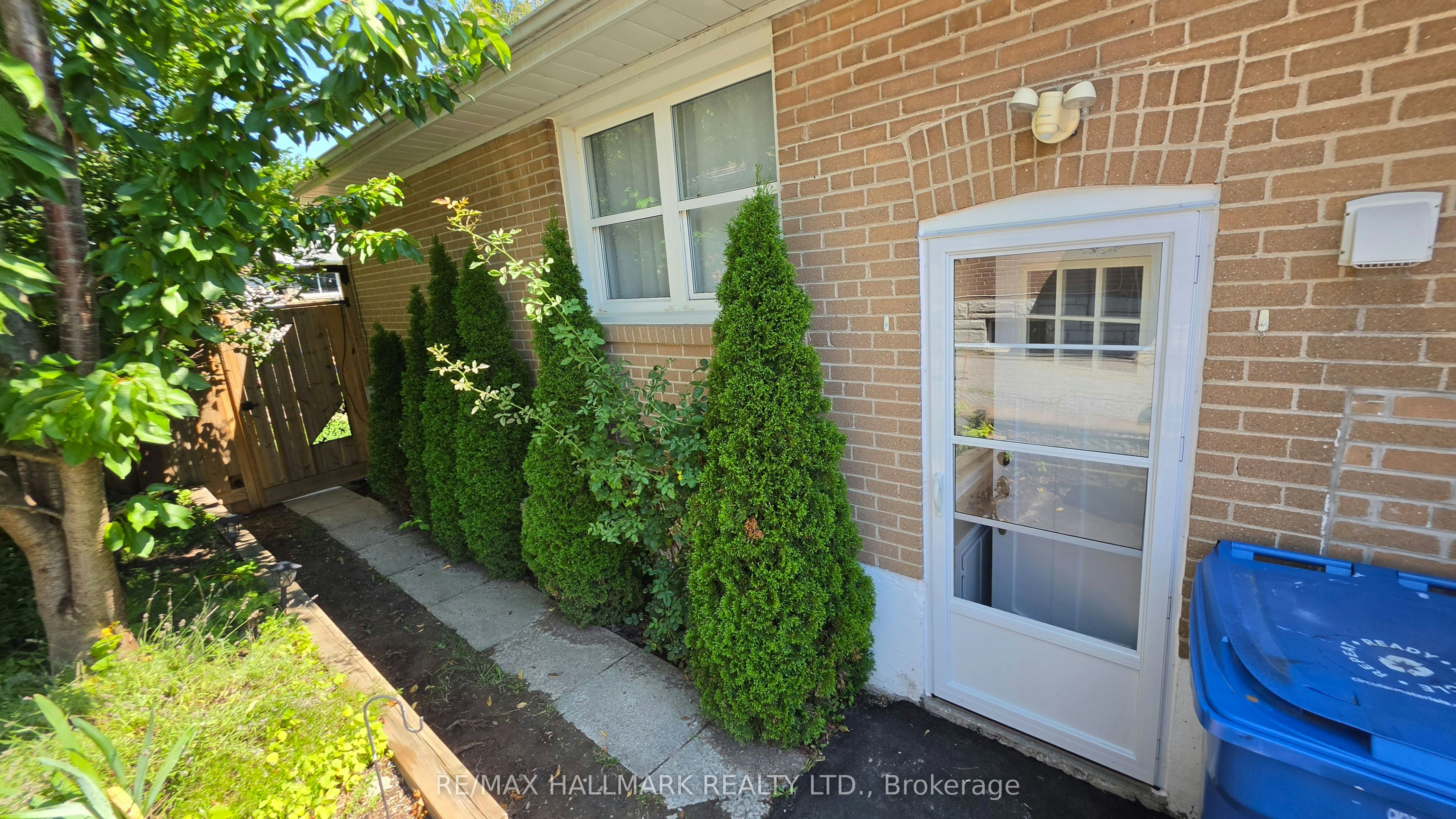 Lower Level-187 Septonne Avenue, Newmarket, ON, L3Y 2W5 - 4