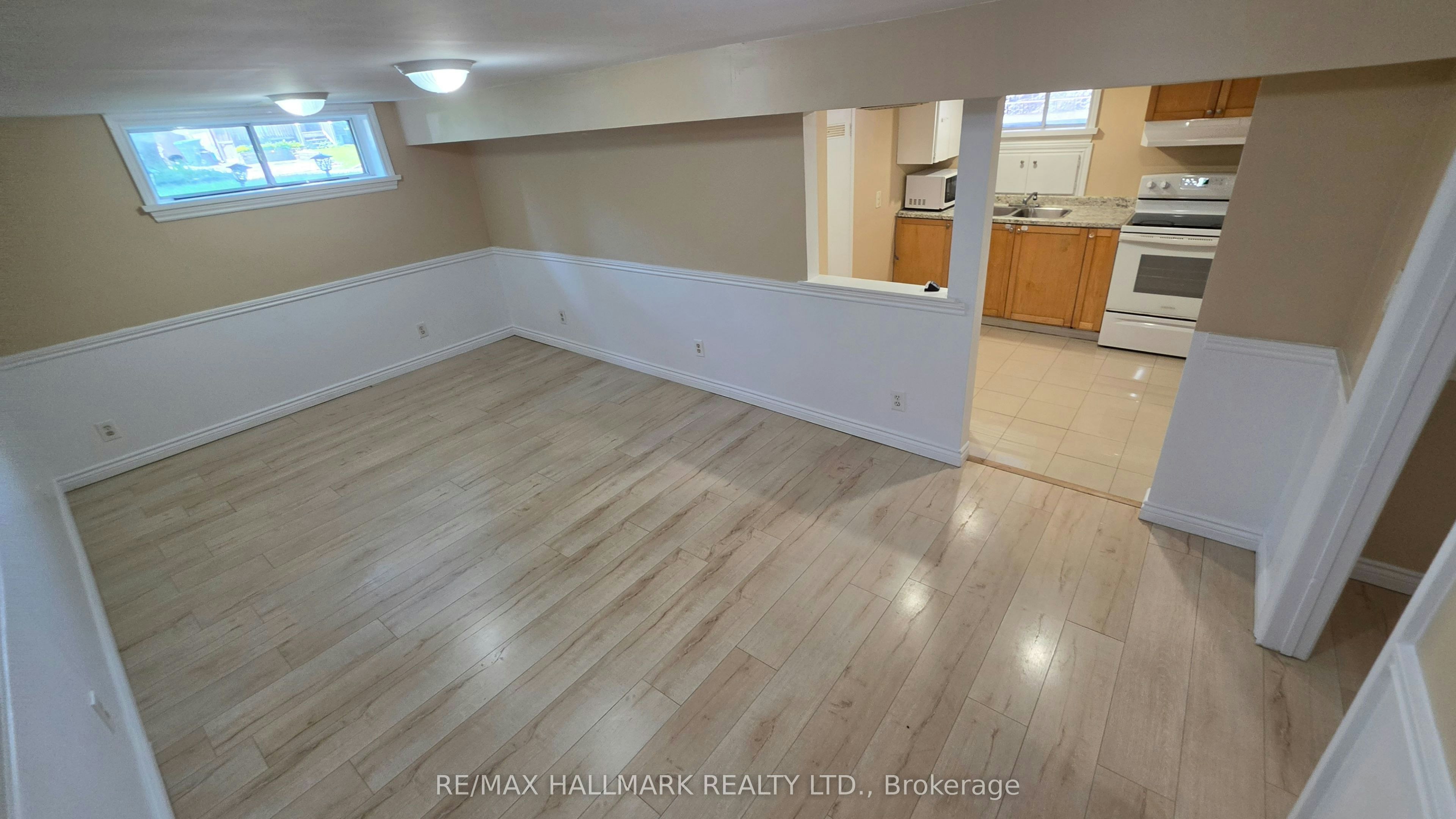 Lower Level-187 Septonne Avenue, Newmarket, ON, L3Y 2W5 - 9