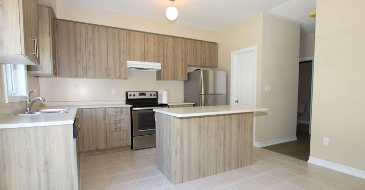 49 Milson Crescent, Essa, ON, L3W 0C9 - 3
