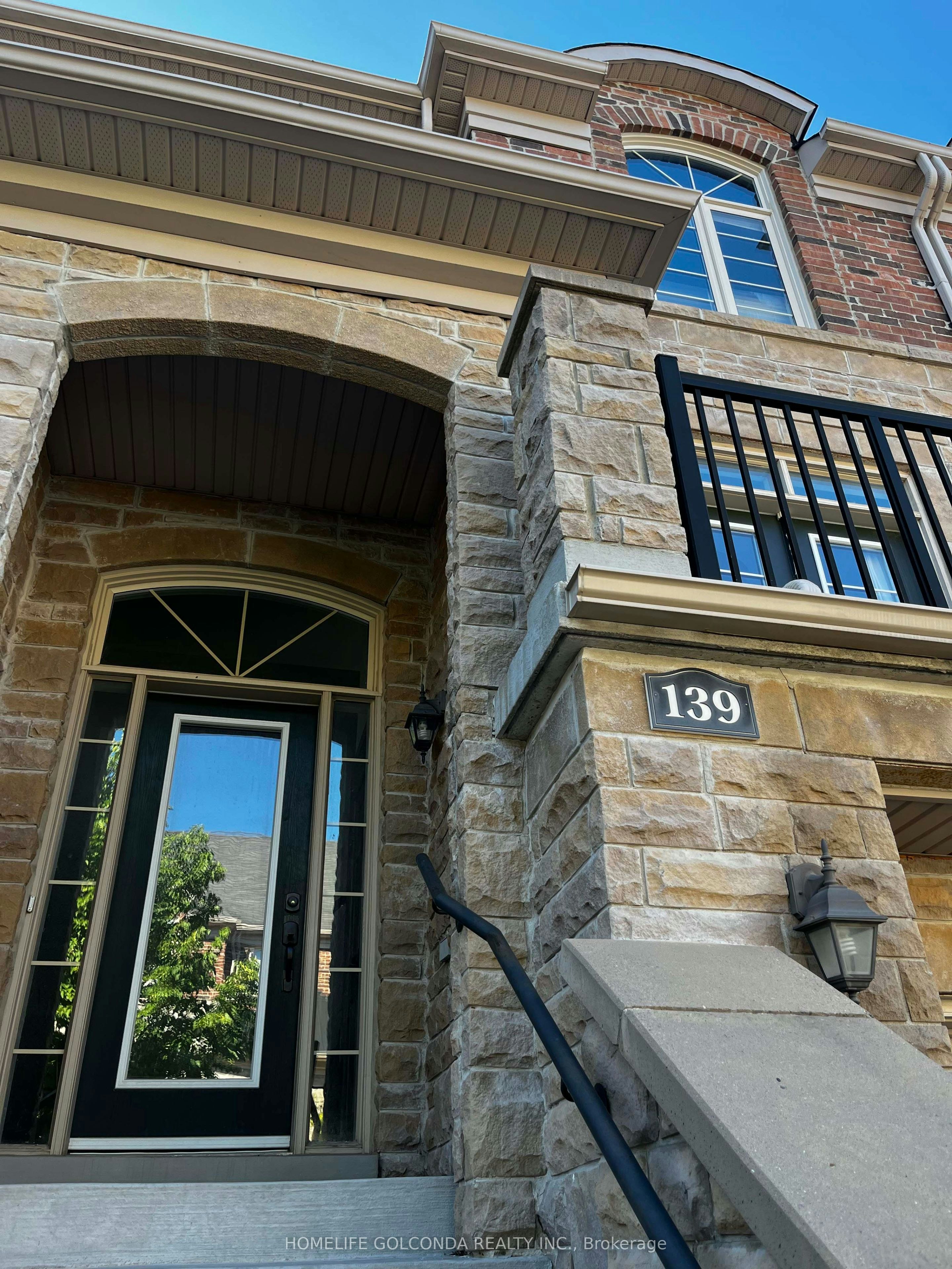 139 Chapman Court, Aurora, ON, L4G 0E2 - 7