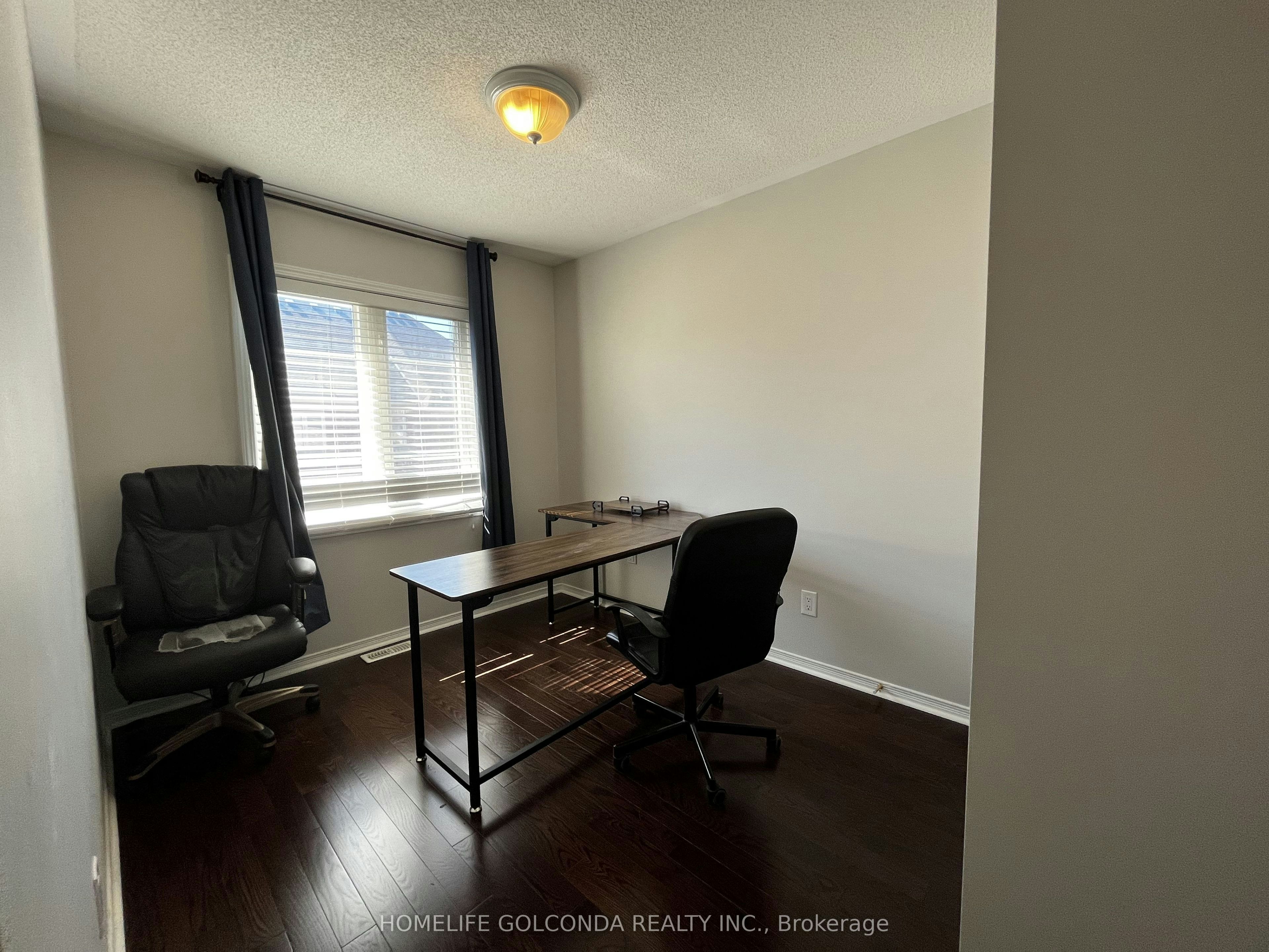 139 Chapman Court, Aurora, ON, L4G 0E2 - 4