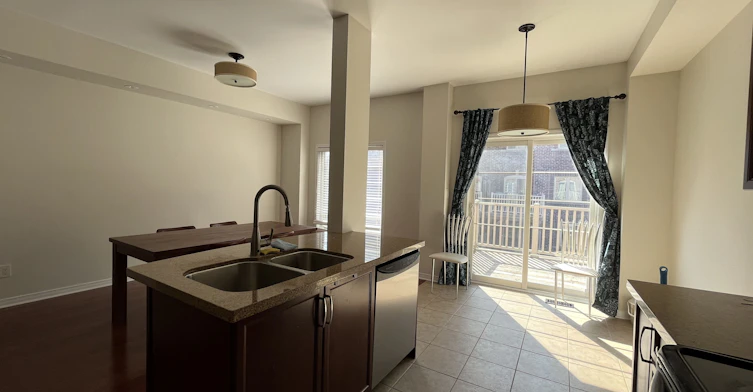 139 Chapman Court, Aurora, ON, L4G 0E2 - 11