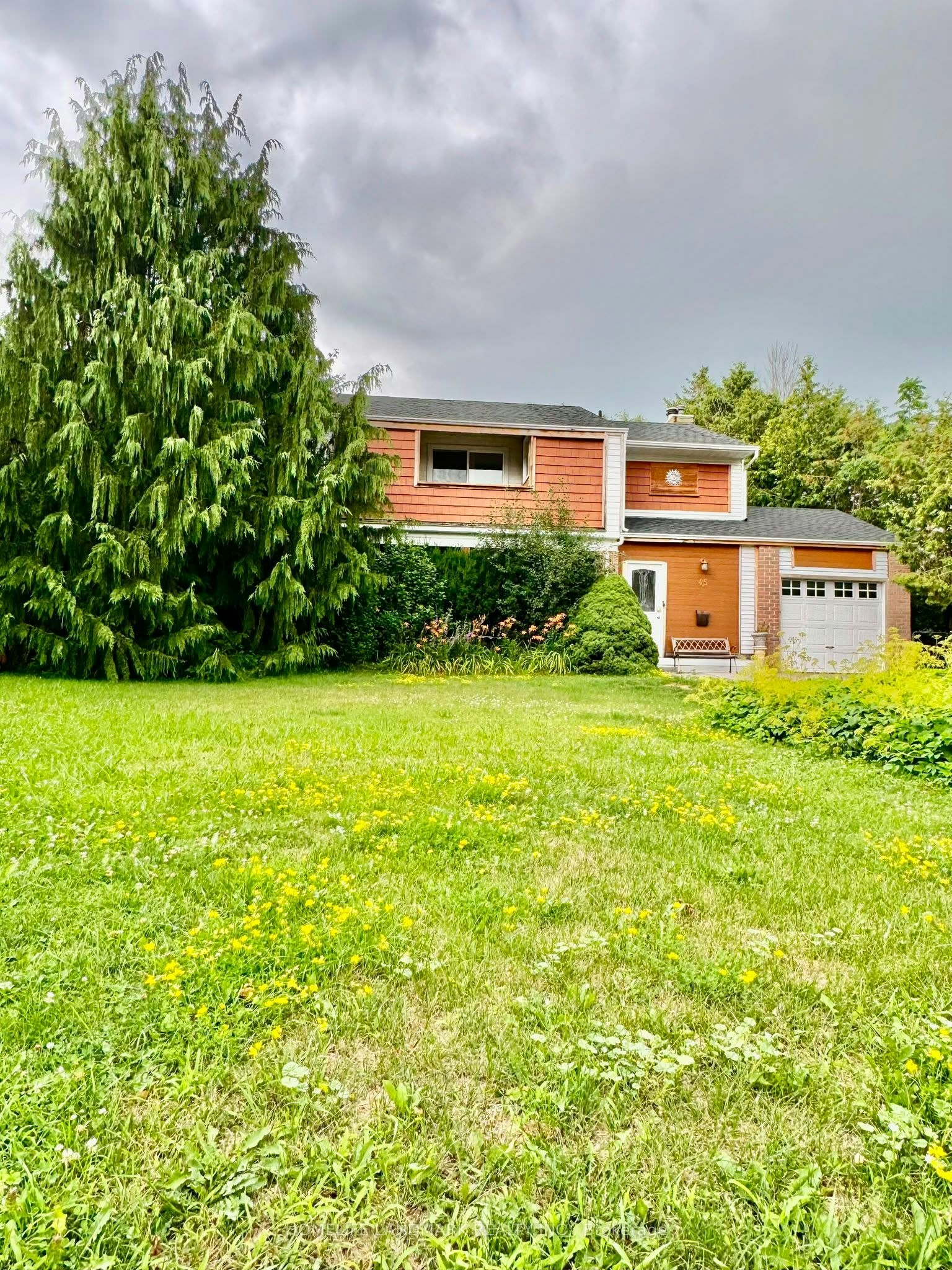 45 Sandusky Crescent, Aurora, ON, L4G 3N3