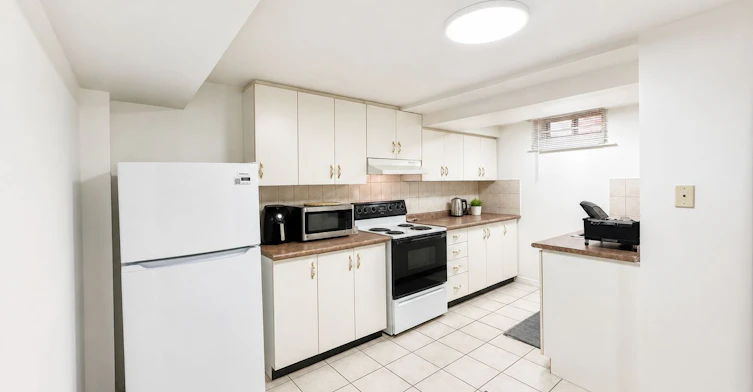 Bsmt-48 Foxfield Crescent, Vaughan, ON, L4K 5G1