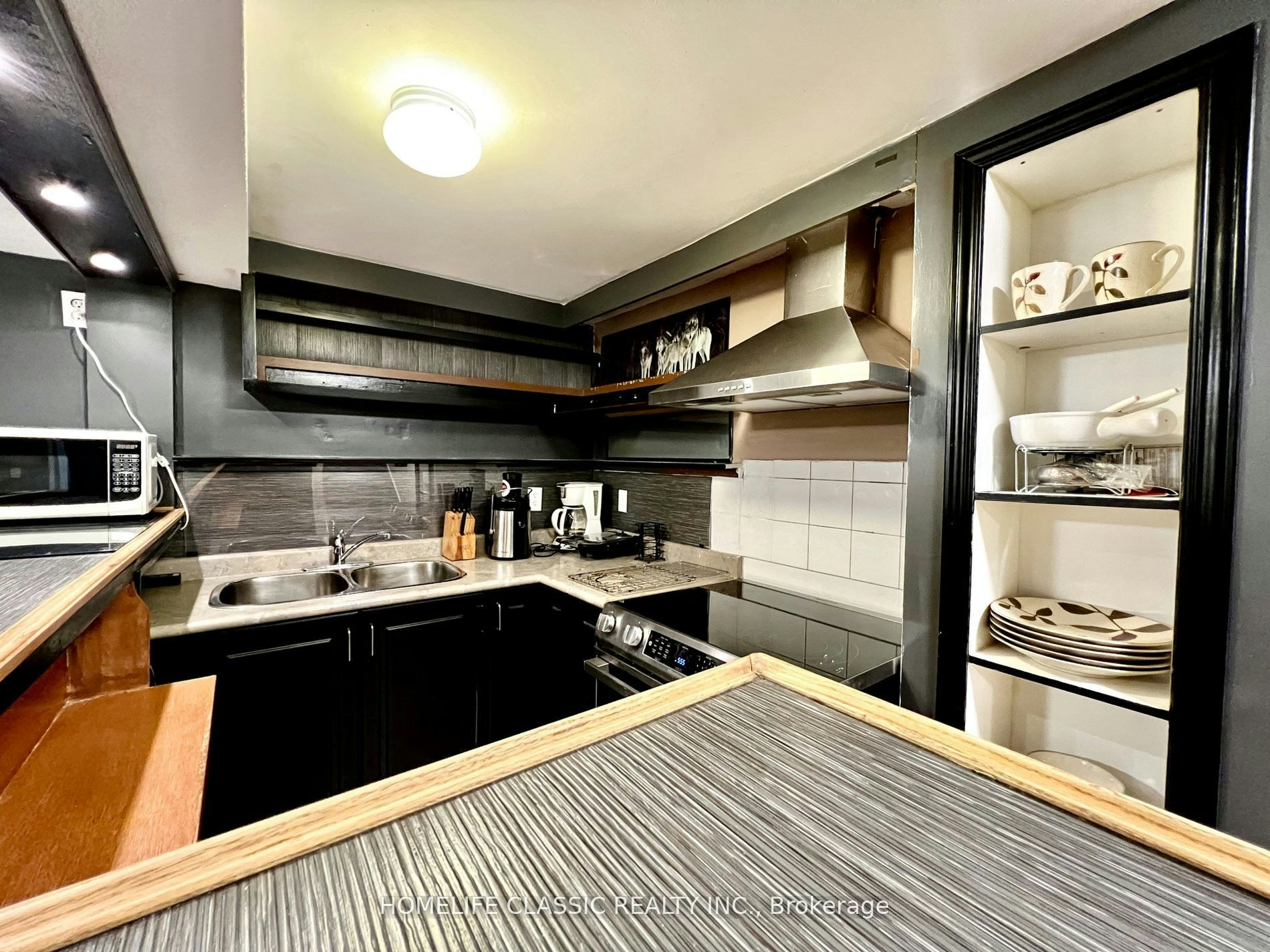 Lower-423 Flanagan Court, Newmarket, ON, L3X 2G1 - 5