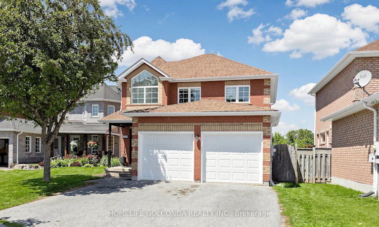1304 Vincent Crescent