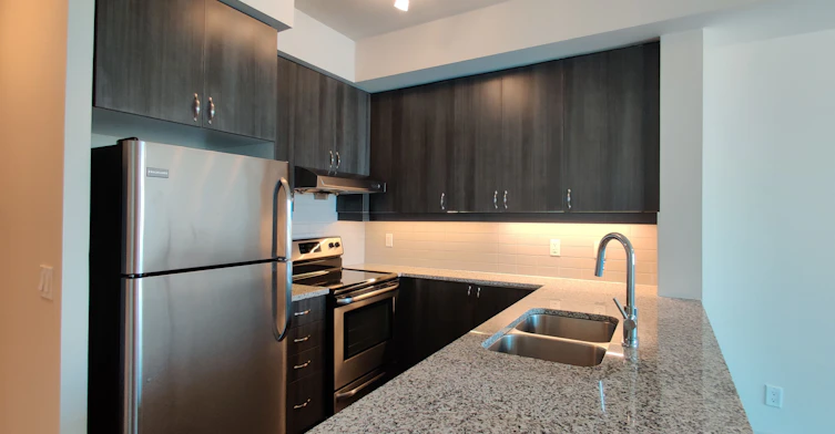 803-8110 Birchmount Road, Markham, ON, L6G 0E3 - 3