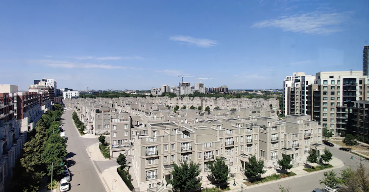 803-8110 Birchmount Road, Markham, ON, L6G 0E3 - 9