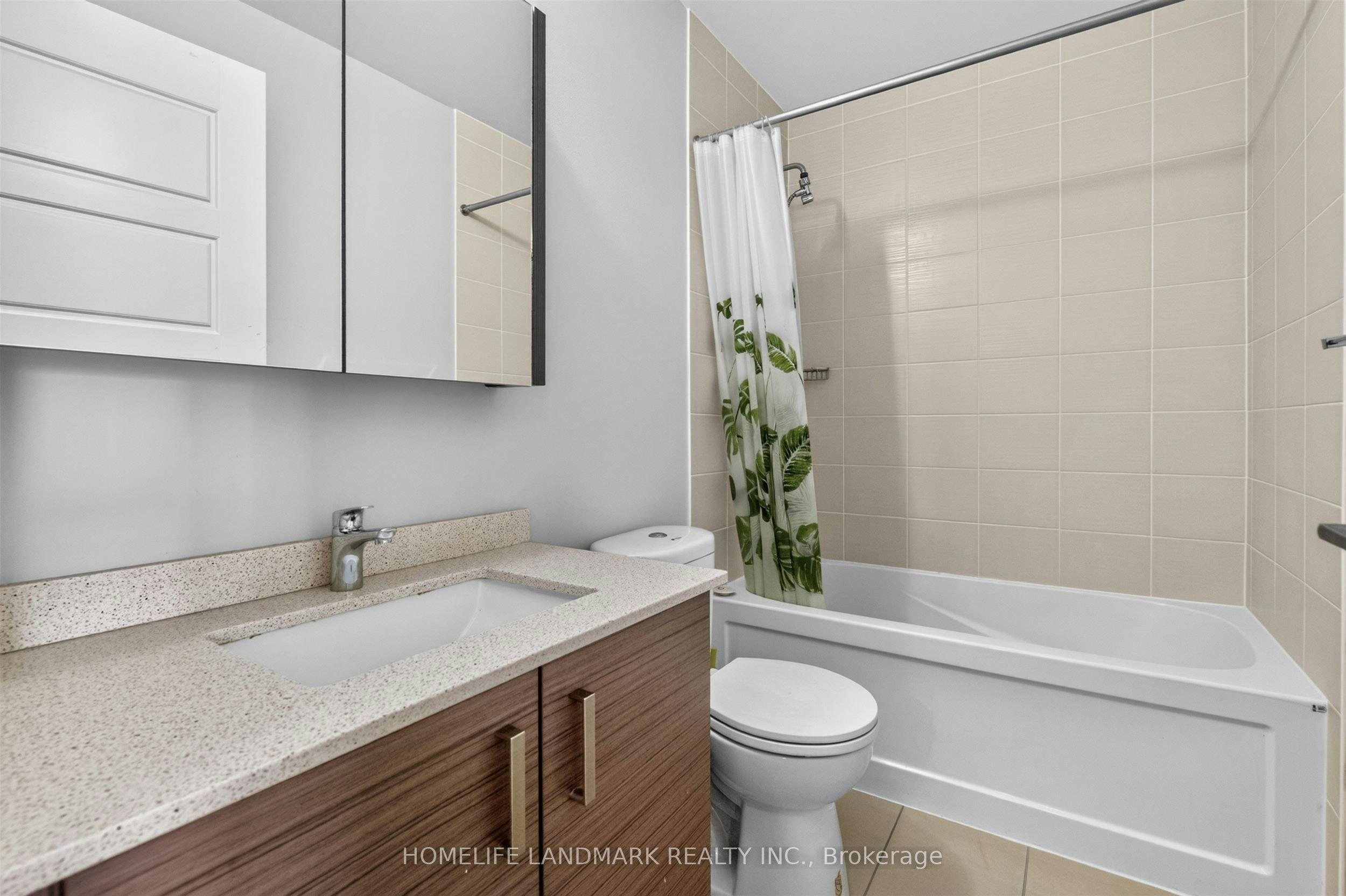 RG15-8228 Birchmount Road, Markham, ON, L3R 1A6 - 8