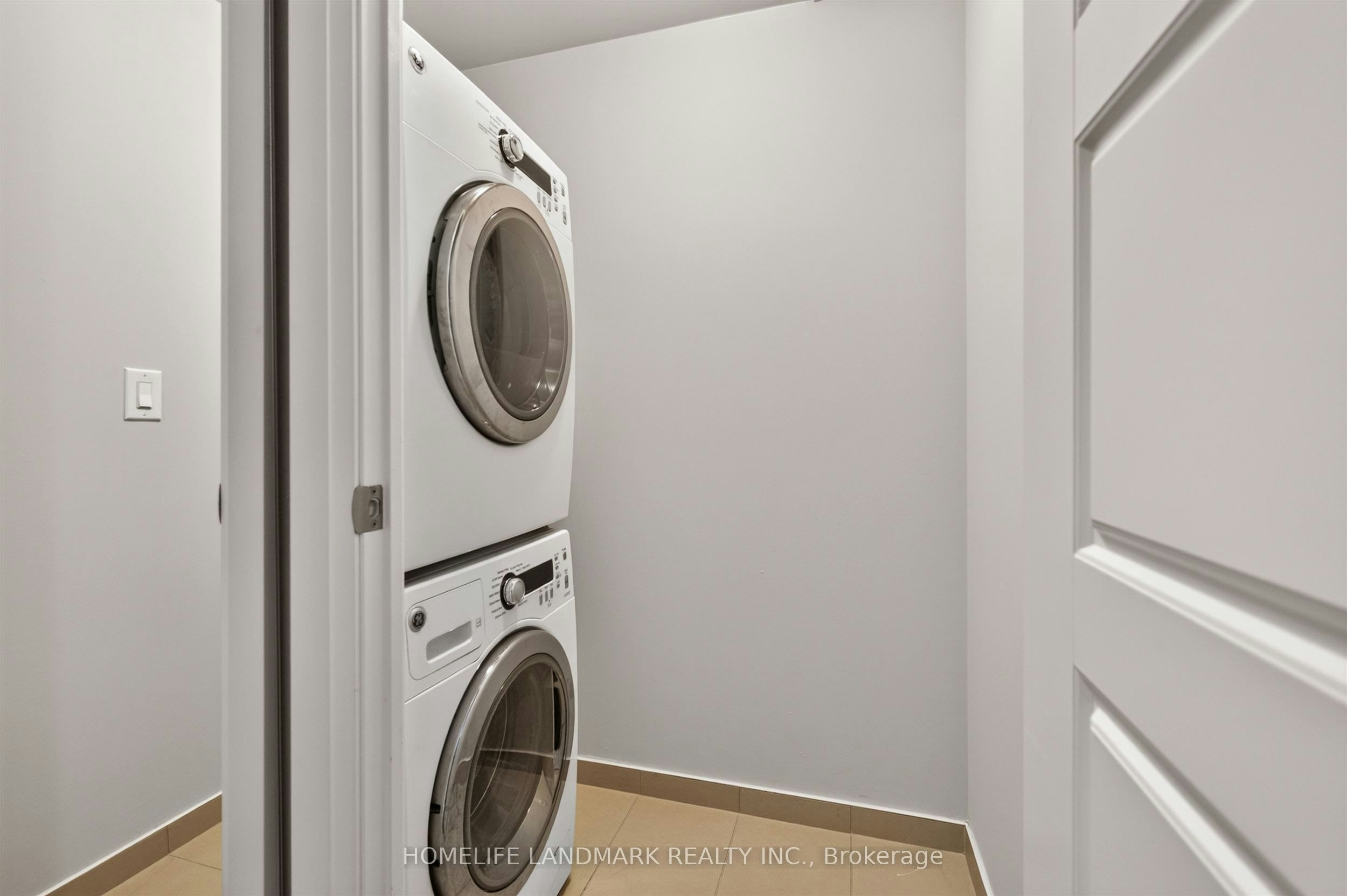RG15-8228 Birchmount Road, Markham, ON, L3R 1A6 - 9