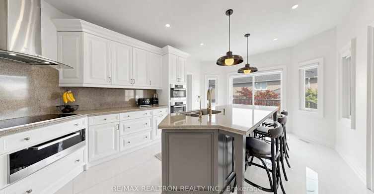 199 Corner Ridge Road, Aurora, ON, L4G 6L5 - 8
