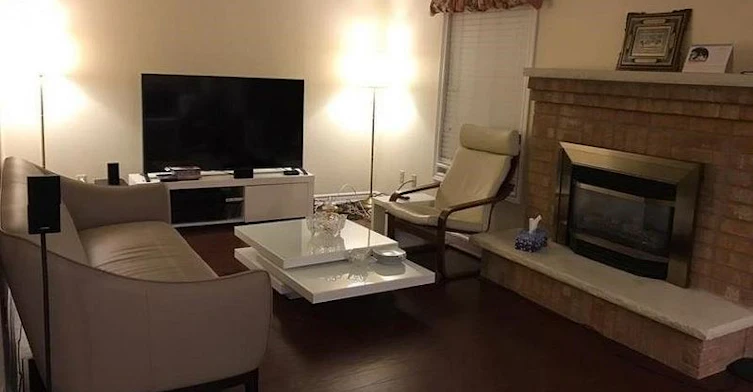 243 Glenway Circle, Newmarket, ON, L3Y 7S6 - 2
