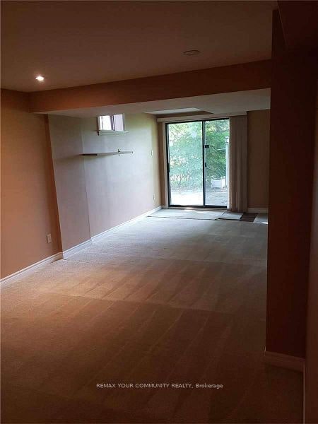 243 Glenway Circle, Newmarket, ON, L3Y 7S6 - 10