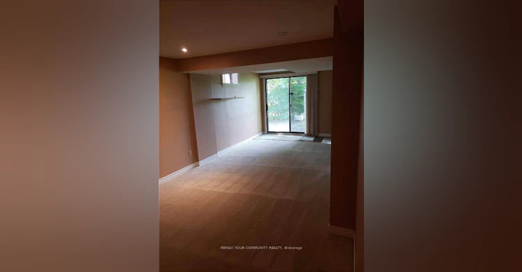 243 Glenway Circle, Newmarket, ON, L3Y 7S6 - 10