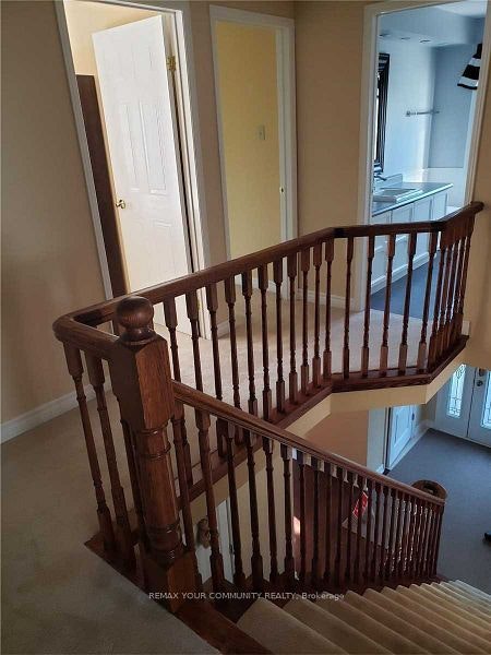 243 Glenway Circle, Newmarket, ON, L3Y 7S6 - 9
