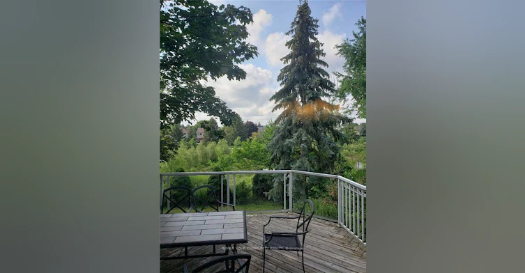 243 Glenway Circle, Newmarket, ON, L3Y 7S6 - 12