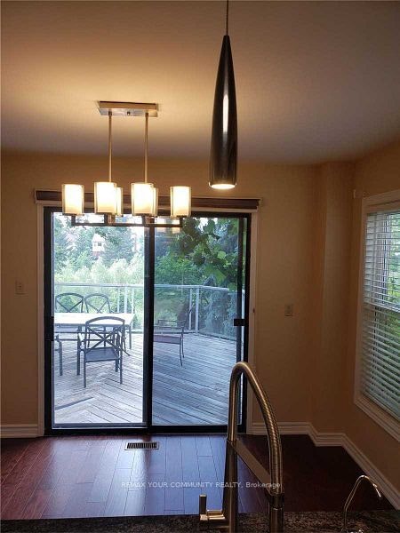 243 Glenway Circle, Newmarket, ON, L3Y 7S6 - 5