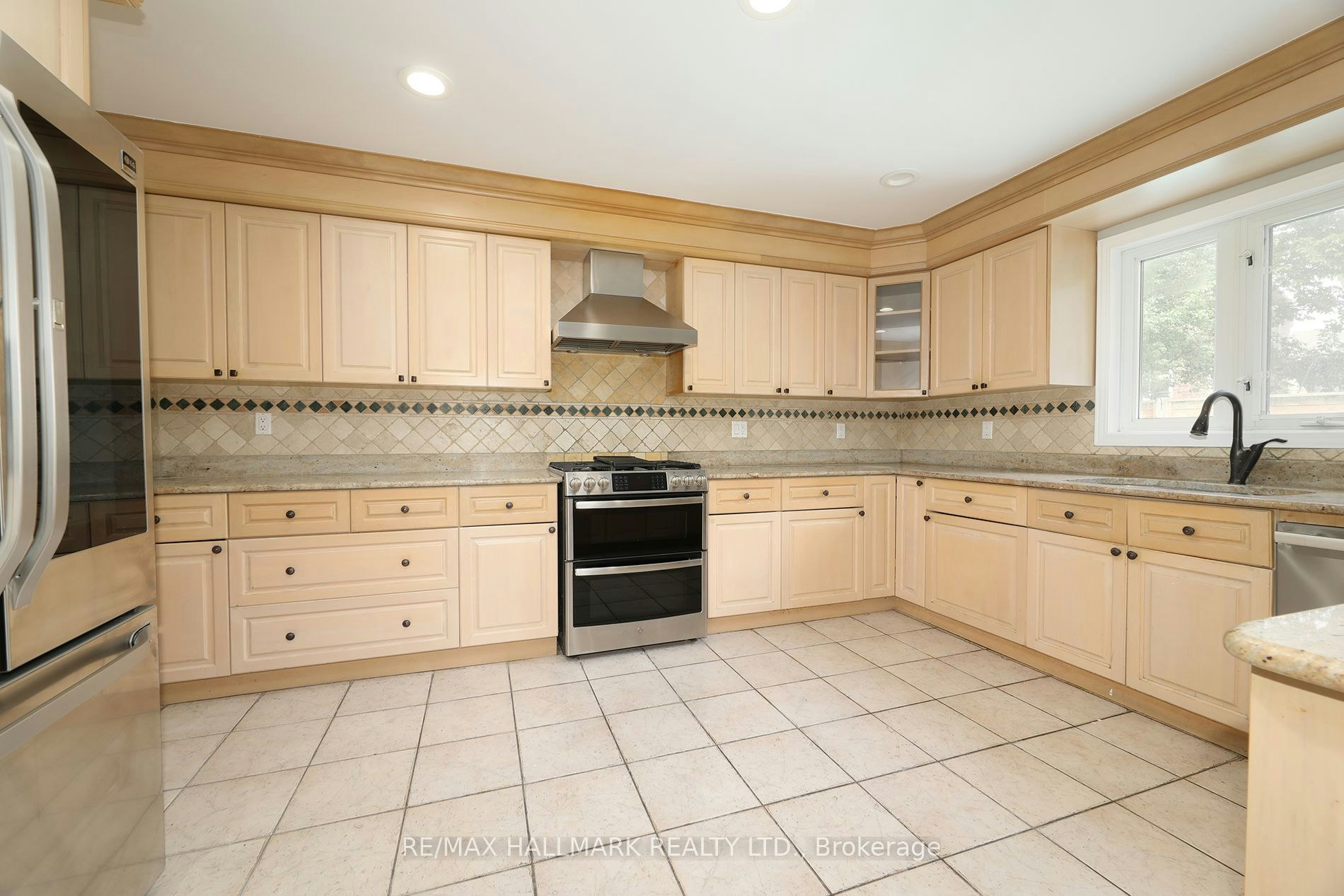 58 Pickett Crescent, Richmond Hill, ON, L4C 9L3 - 15