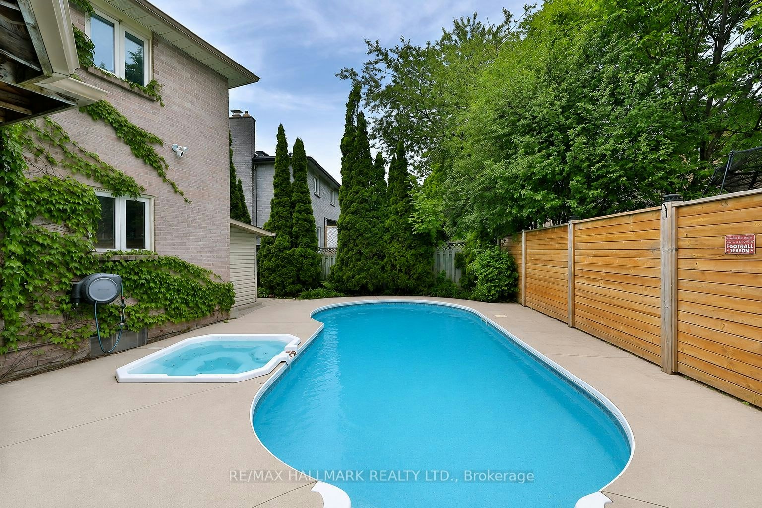 58 Pickett Crescent, Richmond Hill, ON, L4C 9L3 - 4