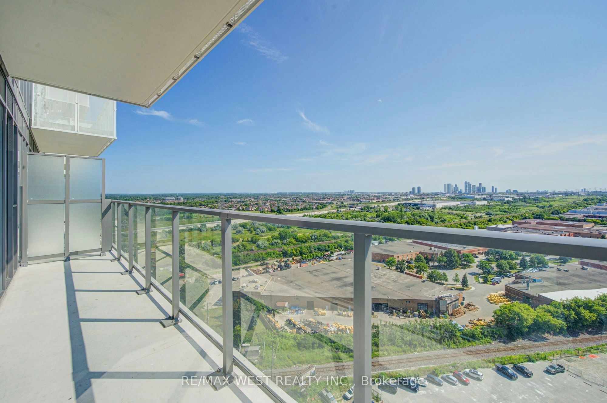 2012-6 Flavelle Trail, Vaughan, ON, L4L 0M8 - 34